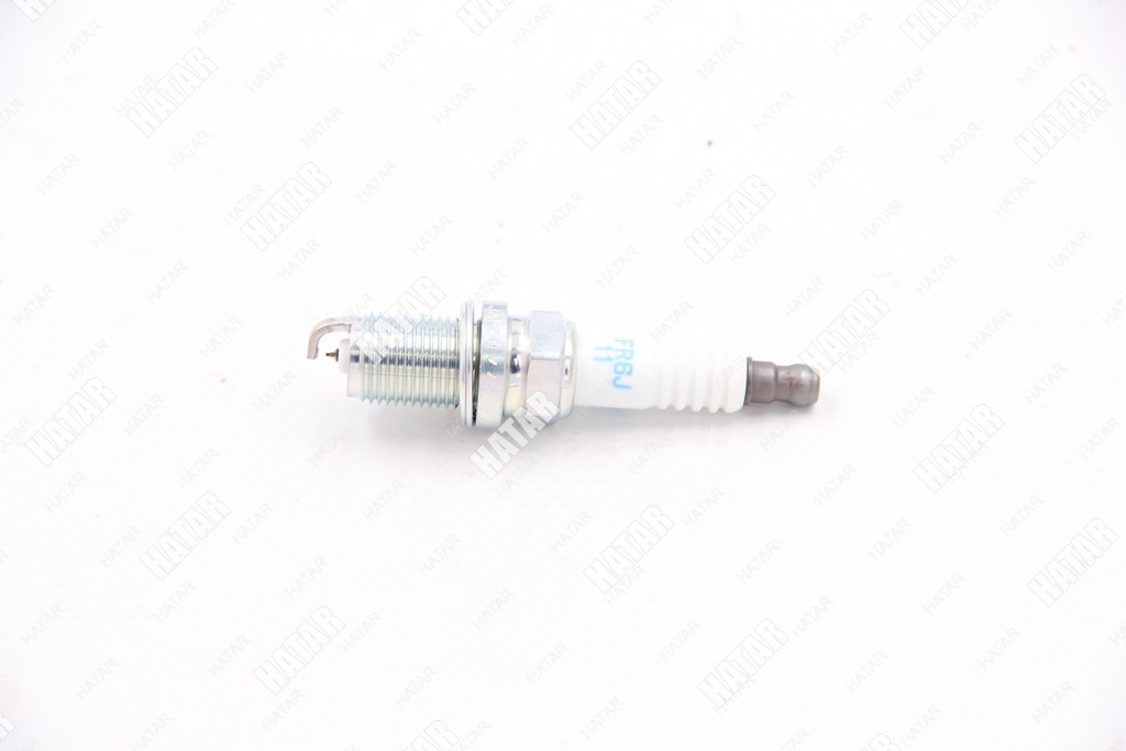 SUZUKI Свеча зажигания suzuki ifr6j11 0948200550