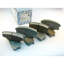 TRUSTAUTO Дисковые тормозные колодки ta;